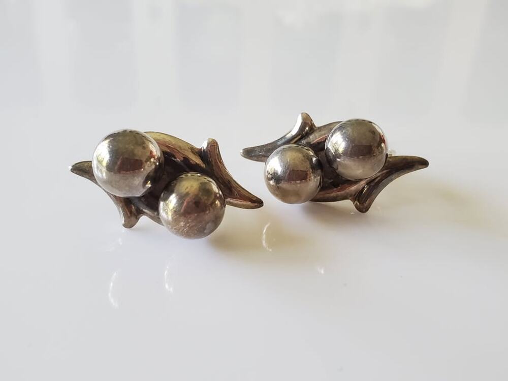 Vintage AM Mexico Sterling Silver Ball Screw On Earrings